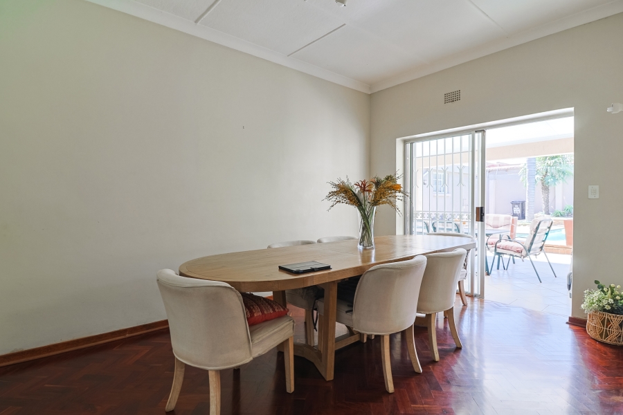 To Let 4 Bedroom Property for Rent in Linmeyer Gauteng