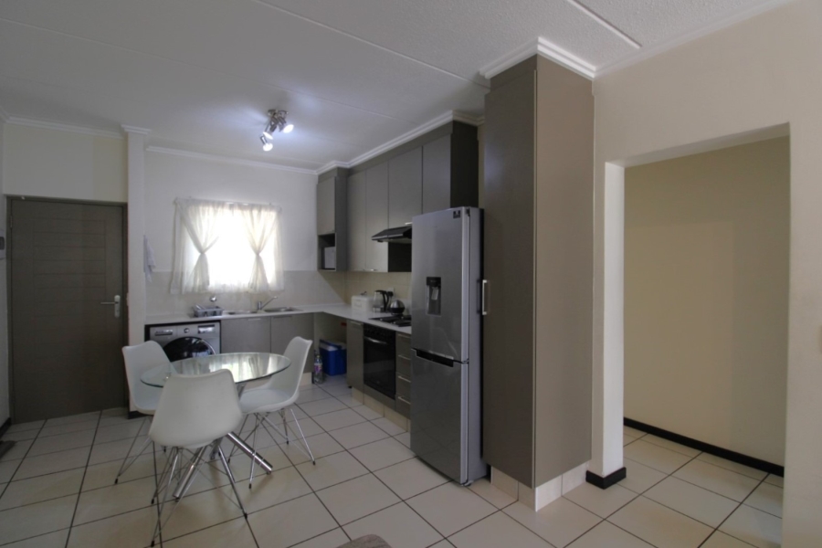 2 Bedroom Property for Sale in Bryanston Gauteng