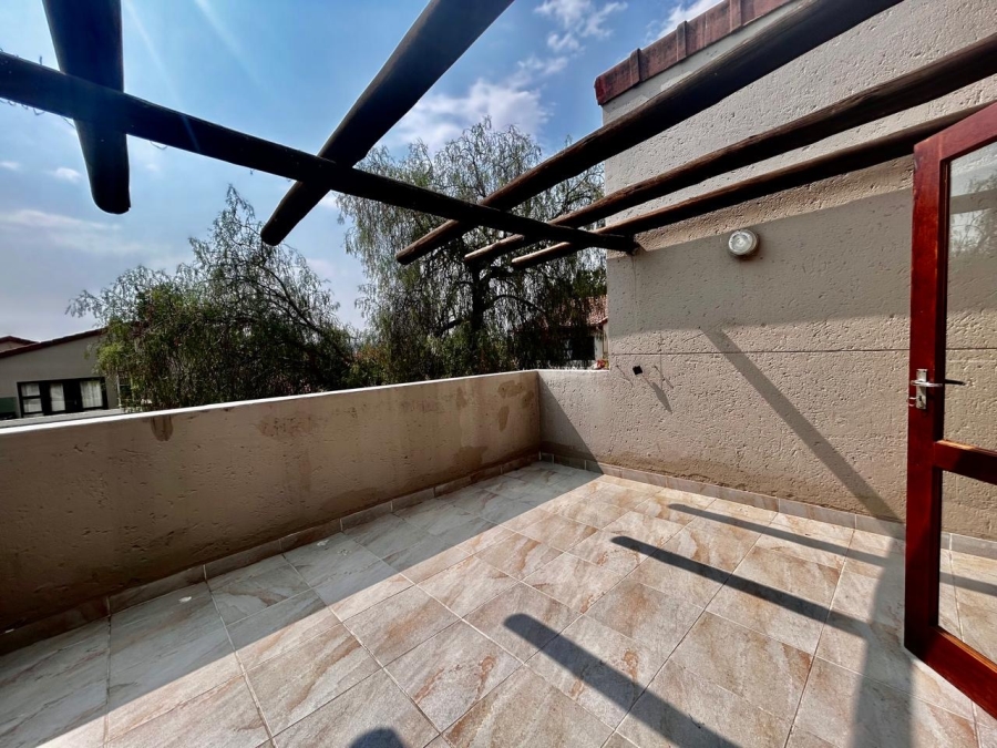 1 Bedroom Property for Sale in Paulshof Gauteng