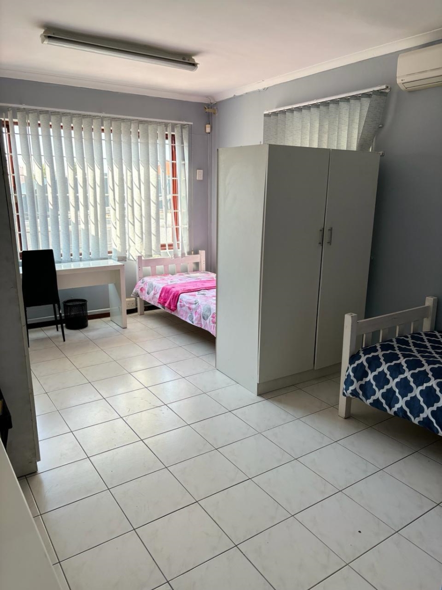 5 Bedroom Property for Sale in Orange Grove Gauteng