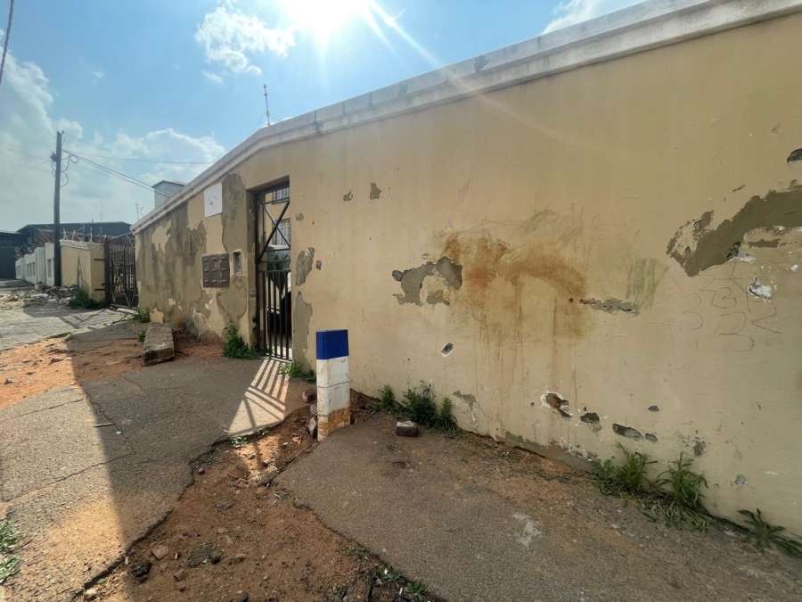 2 Bedroom Property for Sale in Brixton Gauteng