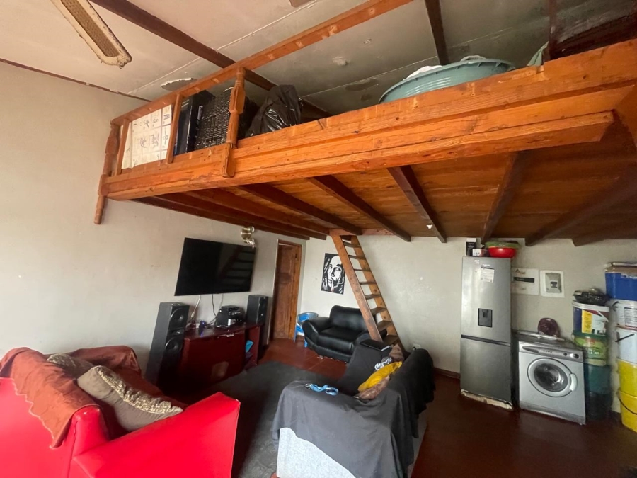2 Bedroom Property for Sale in Brixton Gauteng