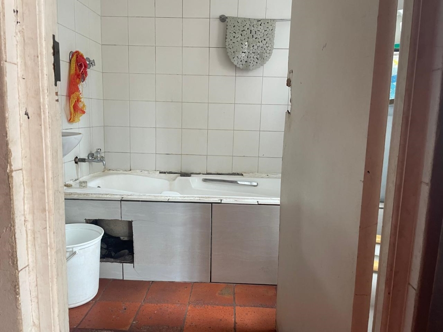 2 Bedroom Property for Sale in Brixton Gauteng