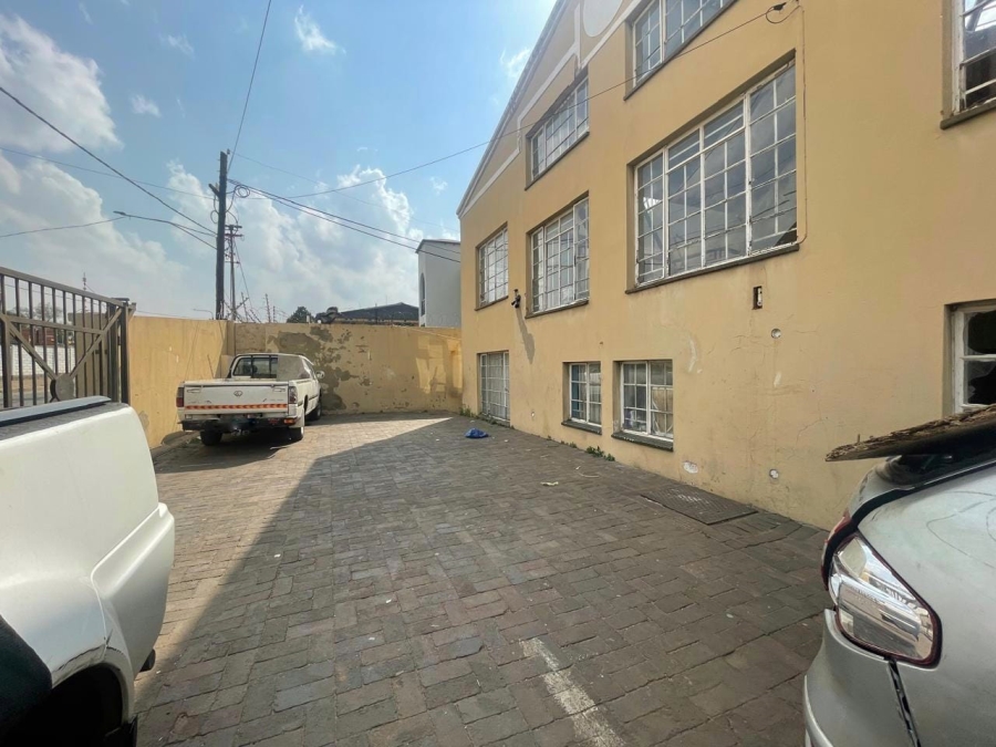 2 Bedroom Property for Sale in Brixton Gauteng