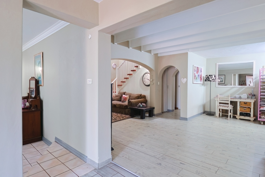 3 Bedroom Property for Sale in Wierda Park Gauteng