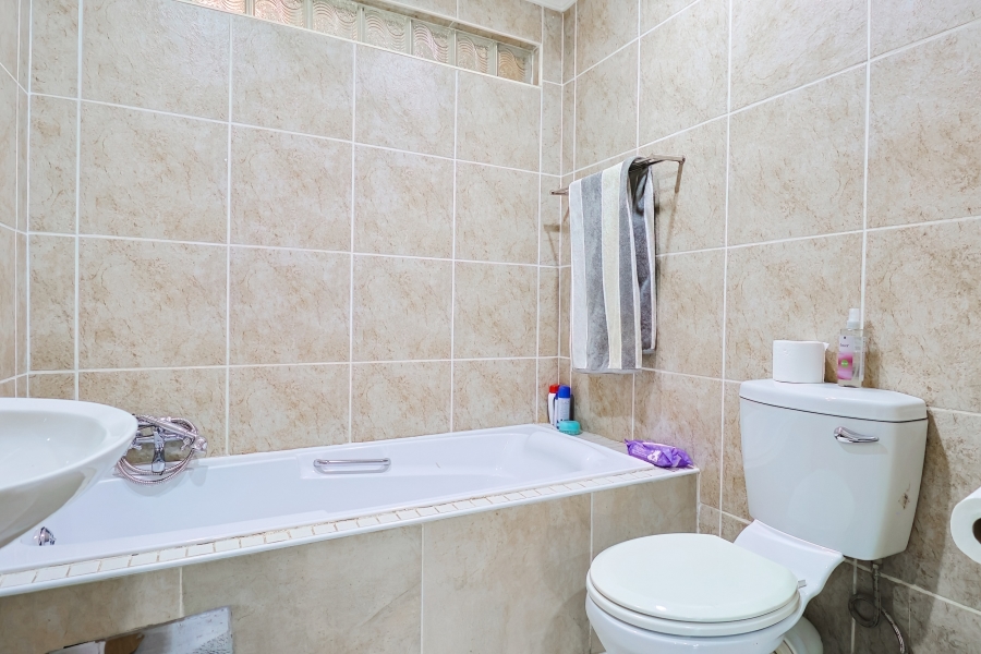 3 Bedroom Property for Sale in Wierda Park Gauteng