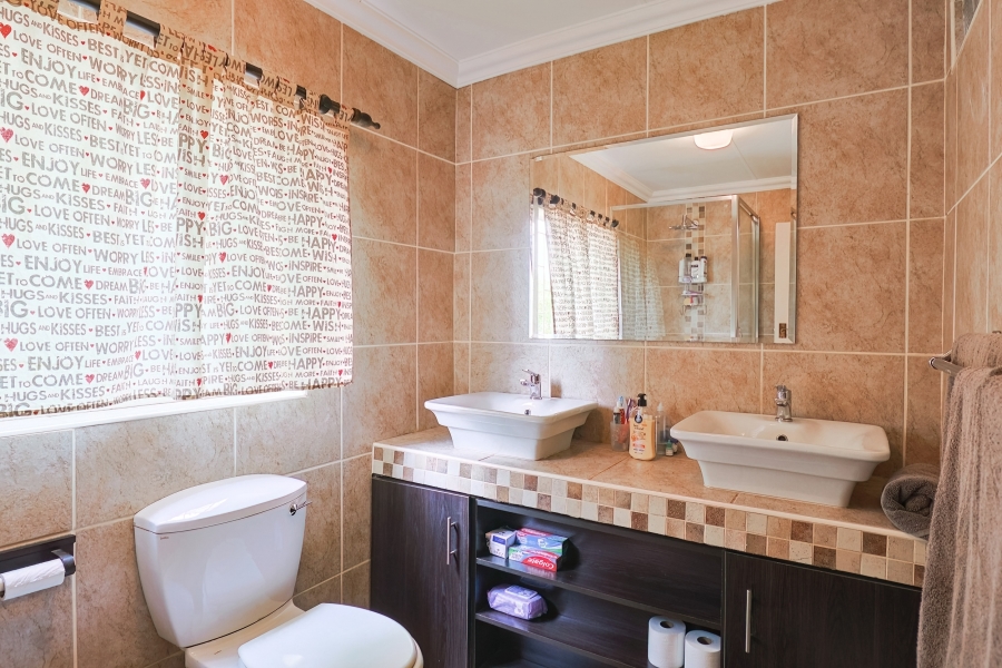 3 Bedroom Property for Sale in Wierda Park Gauteng