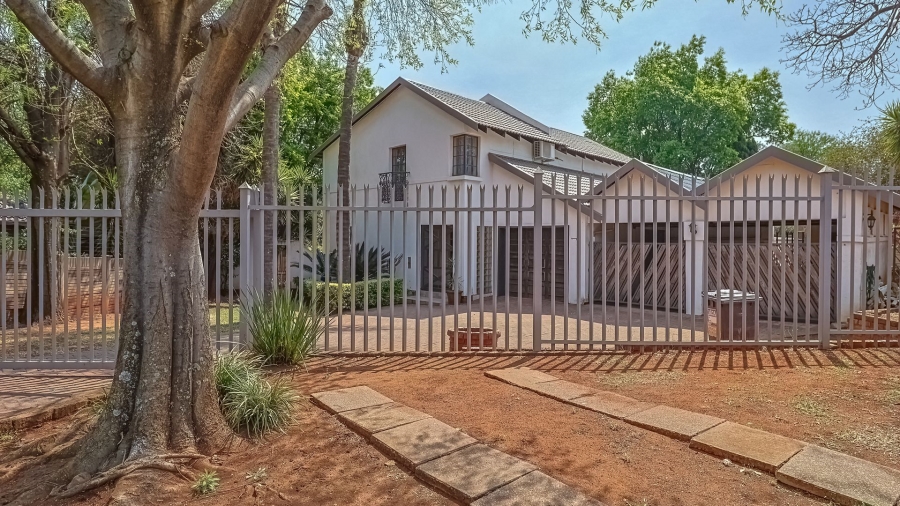 3 Bedroom Property for Sale in Wierda Park Gauteng