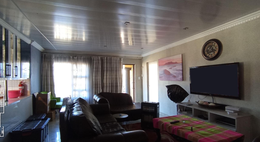 4 Bedroom Property for Sale in Soshanguve XX Gauteng