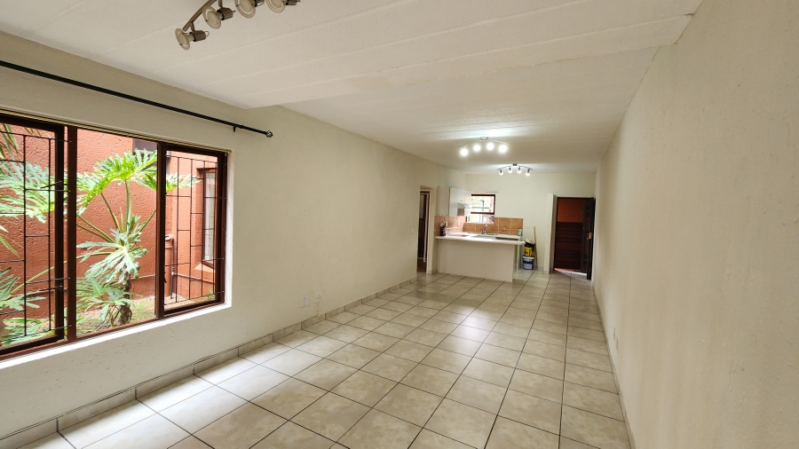 1 Bedroom Property for Sale in Sunninghill Gauteng