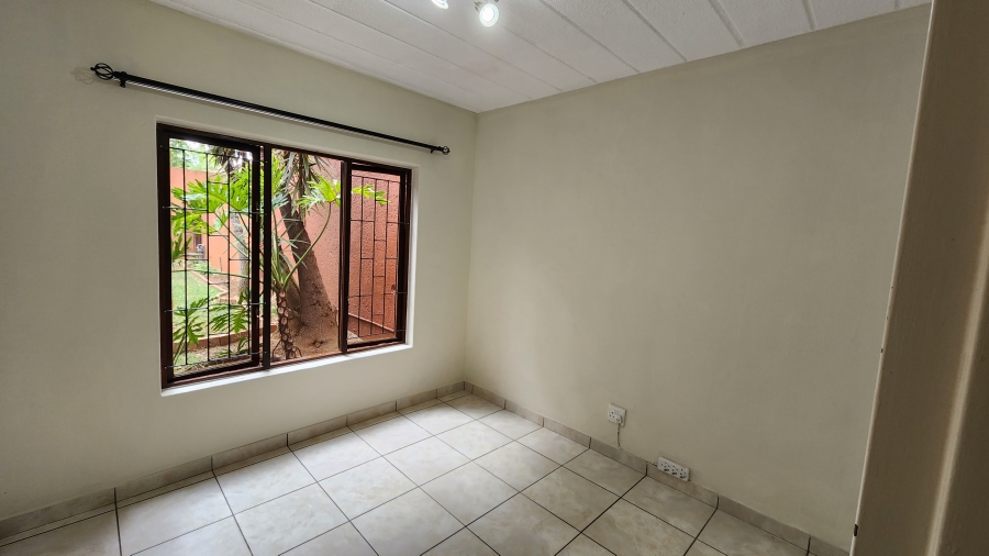 1 Bedroom Property for Sale in Sunninghill Gauteng