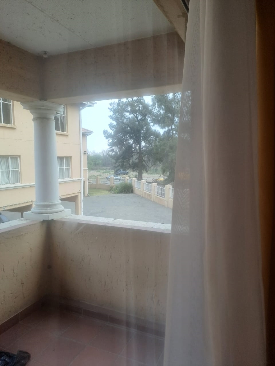 2 Bedroom Property for Sale in Three Rivers Gauteng