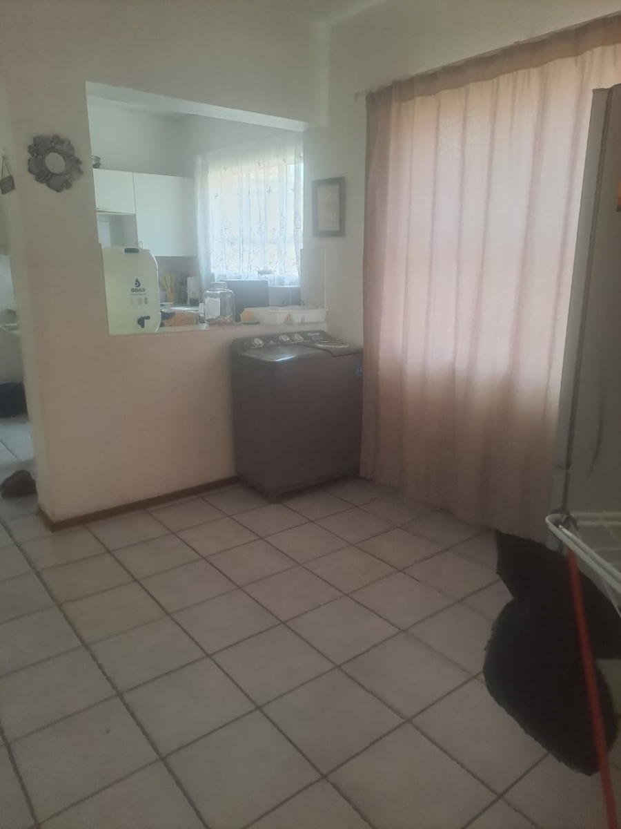 2 Bedroom Property for Sale in Three Rivers Gauteng