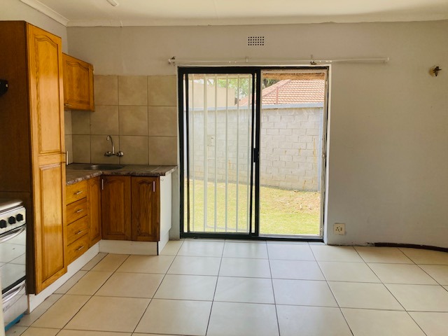 6 Bedroom Property for Sale in Dersley Gauteng