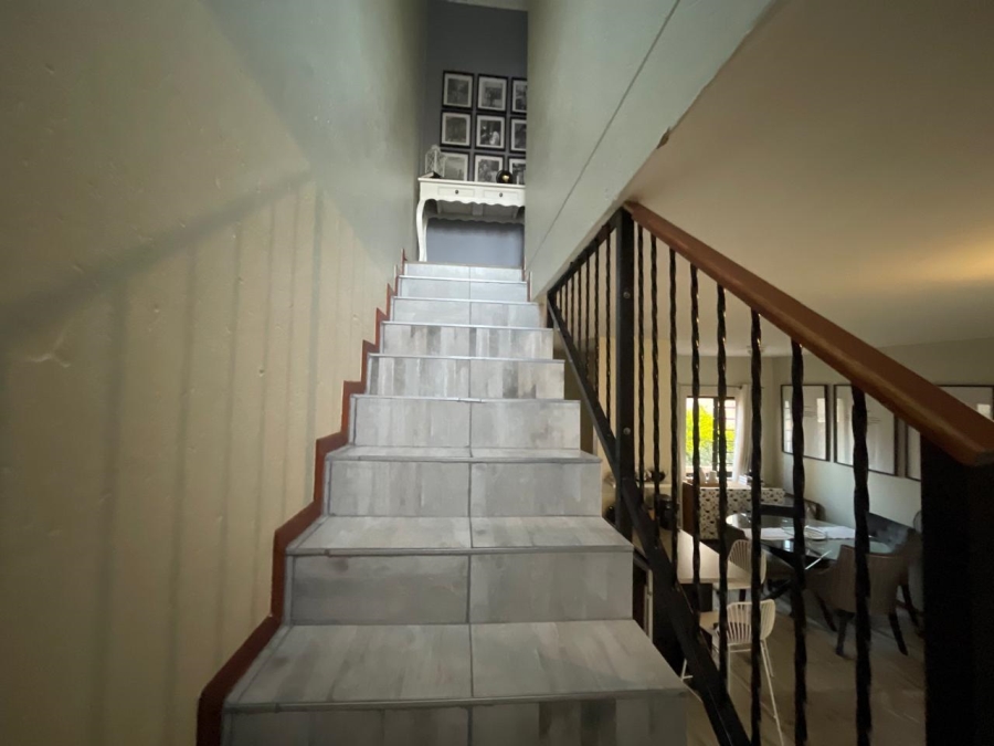 2 Bedroom Property for Sale in Halfway Gardens Gauteng