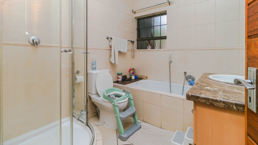 To Let 3 Bedroom Property for Rent in Randpark Ridge Gauteng