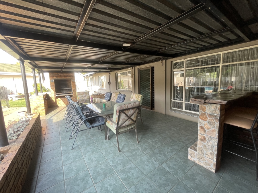 4 Bedroom Property for Sale in Dalpark Gauteng