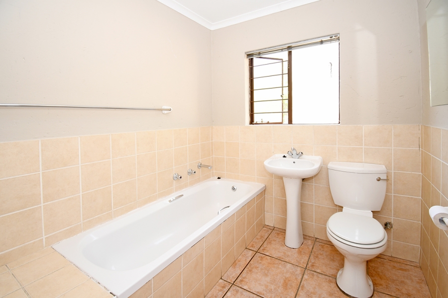 3 Bedroom Property for Sale in North Riding Gauteng