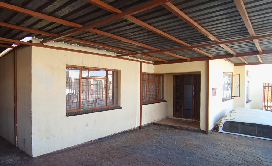 3 Bedroom Property for Sale in Soshanguve L Gauteng