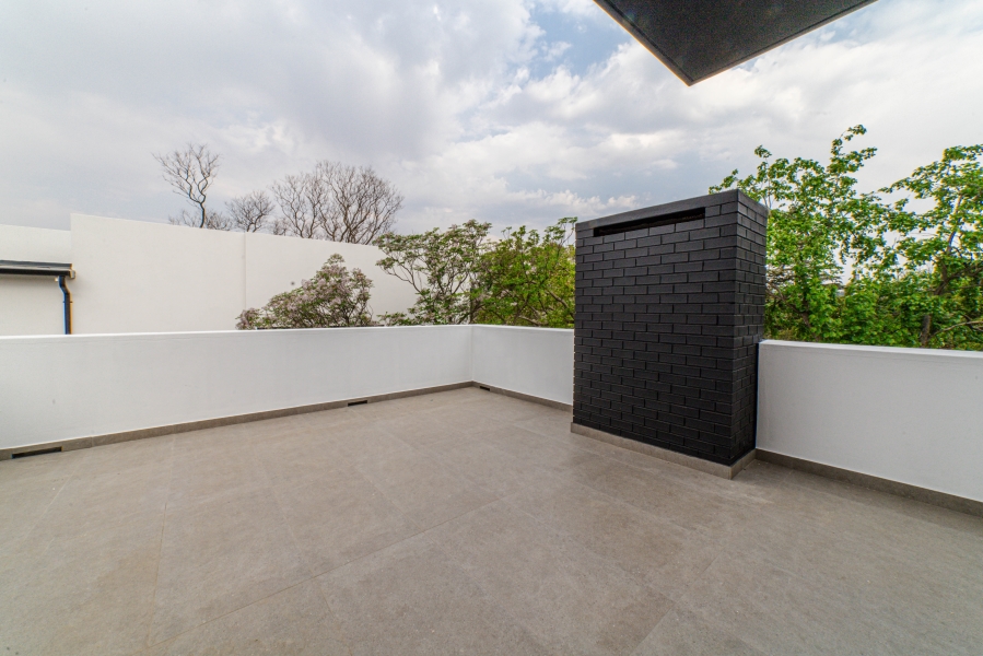 4 Bedroom Property for Sale in Bryanston East Gauteng