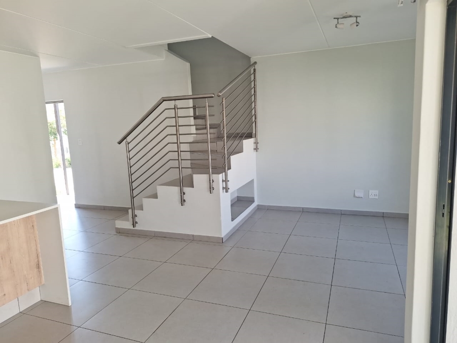 To Let 3 Bedroom Property for Rent in Fourways Gauteng