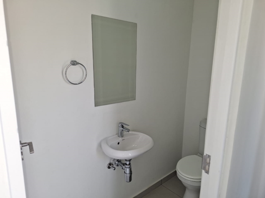 To Let 3 Bedroom Property for Rent in Fourways Gauteng