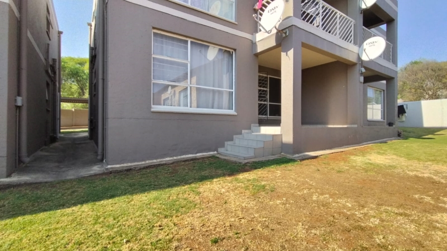 2 Bedroom Property for Sale in Roodekrans Gauteng