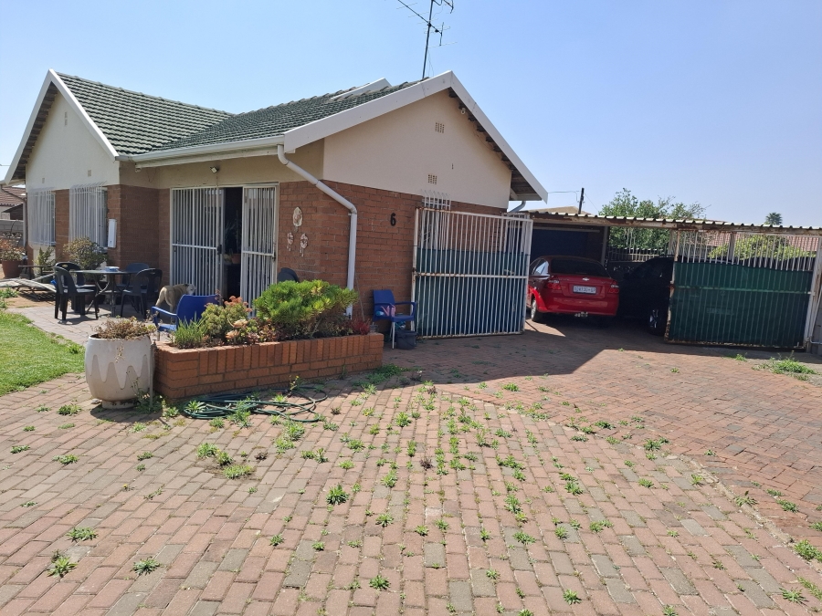 3 Bedroom Property for Sale in Dal Fouche Gauteng