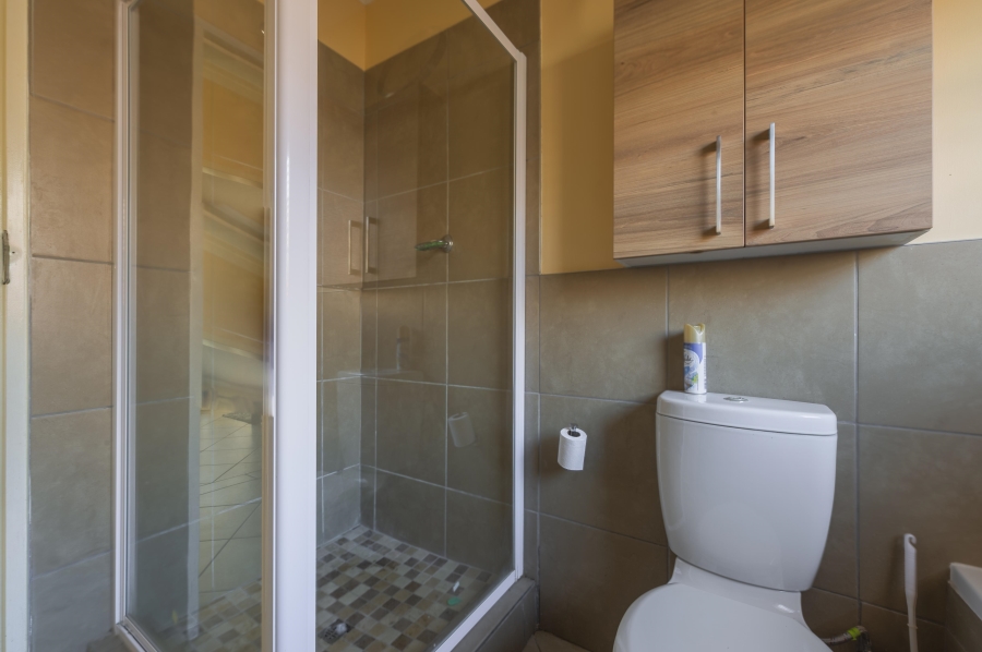 To Let 3 Bedroom Property for Rent in Monavoni Gauteng
