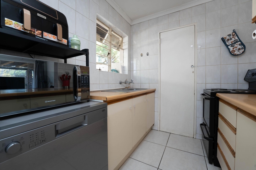 2 Bedroom Property for Sale in Sonneglans Gauteng