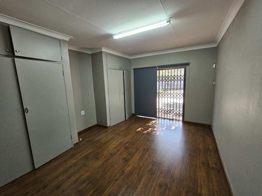 To Let commercial Property for Rent in Clubview Gauteng