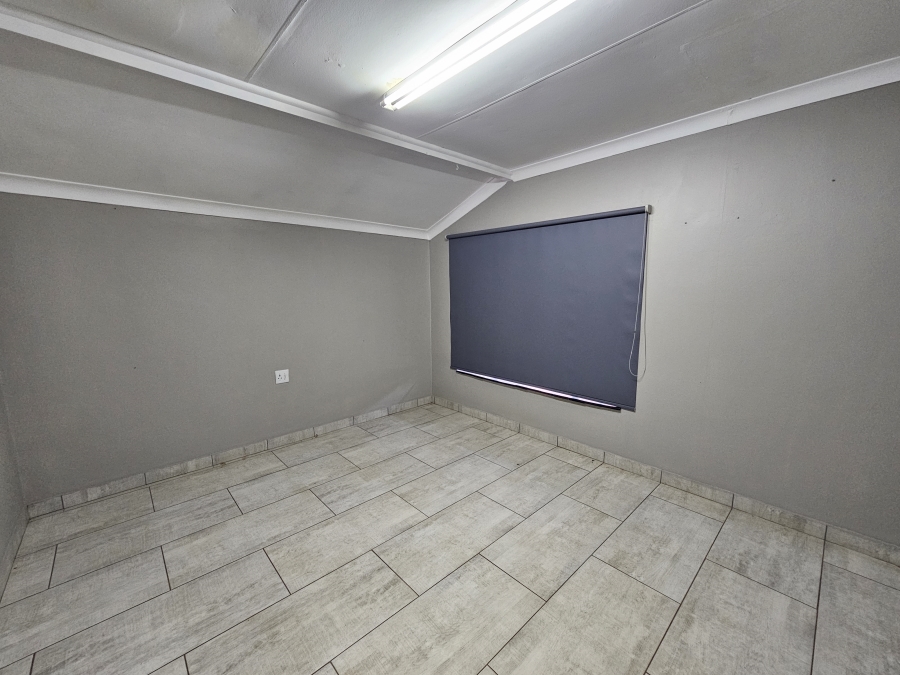 To Let commercial Property for Rent in Clubview Gauteng