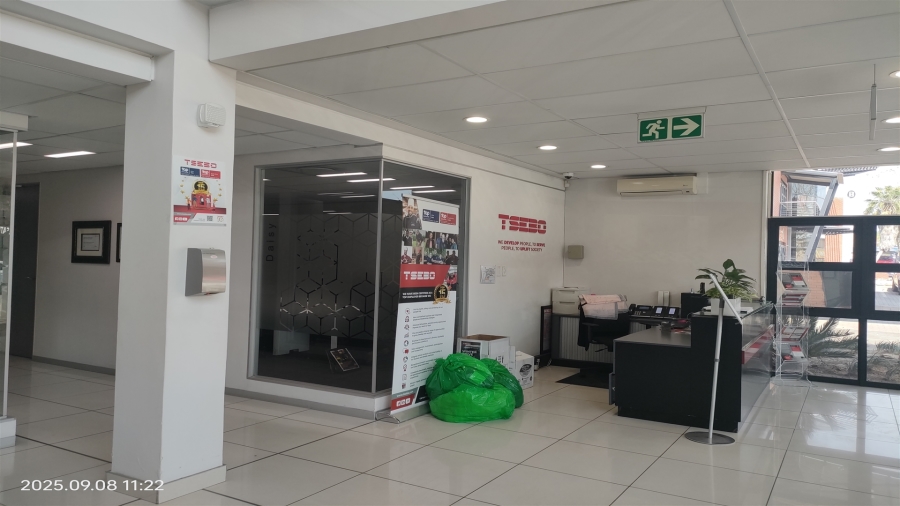 To Let commercial Property for Rent in North Riding Gauteng