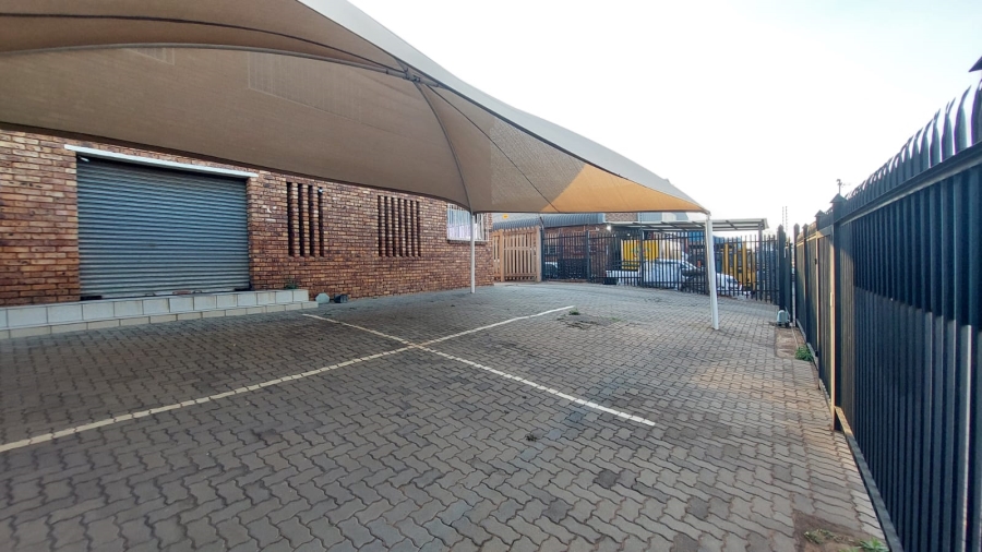 To Let commercial Property for Rent in Sunderland Ridge Gauteng