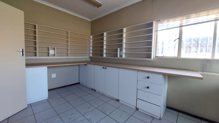 To Let commercial Property for Rent in Sunderland Ridge Gauteng