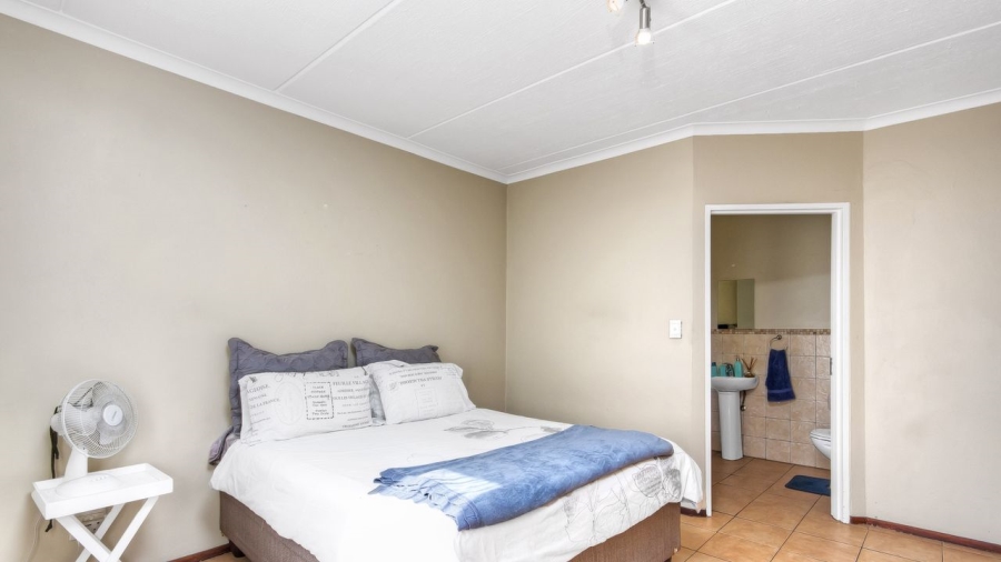 2 Bedroom Property for Sale in Carlswald Gauteng