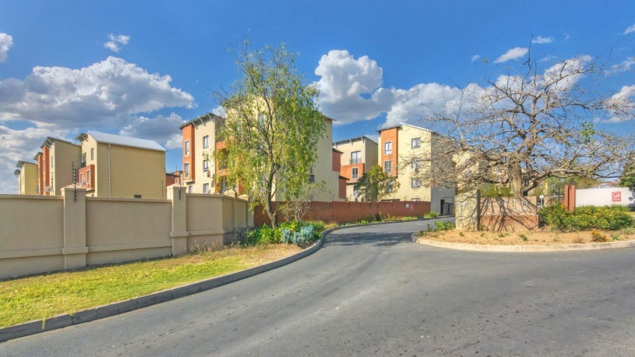 2 Bedroom Property for Sale in Carlswald Gauteng