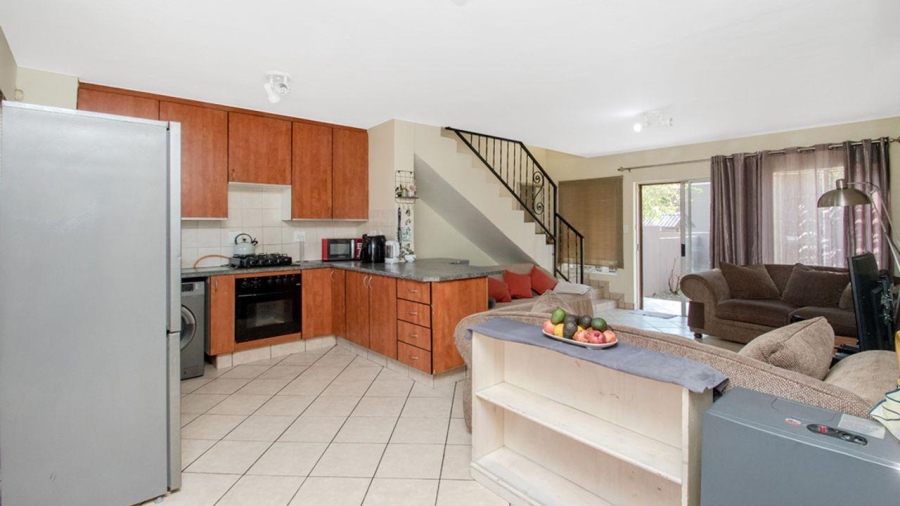 2 Bedroom Property for Sale in Vorna Valley Gauteng