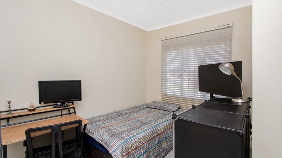 2 Bedroom Property for Sale in Vorna Valley Gauteng