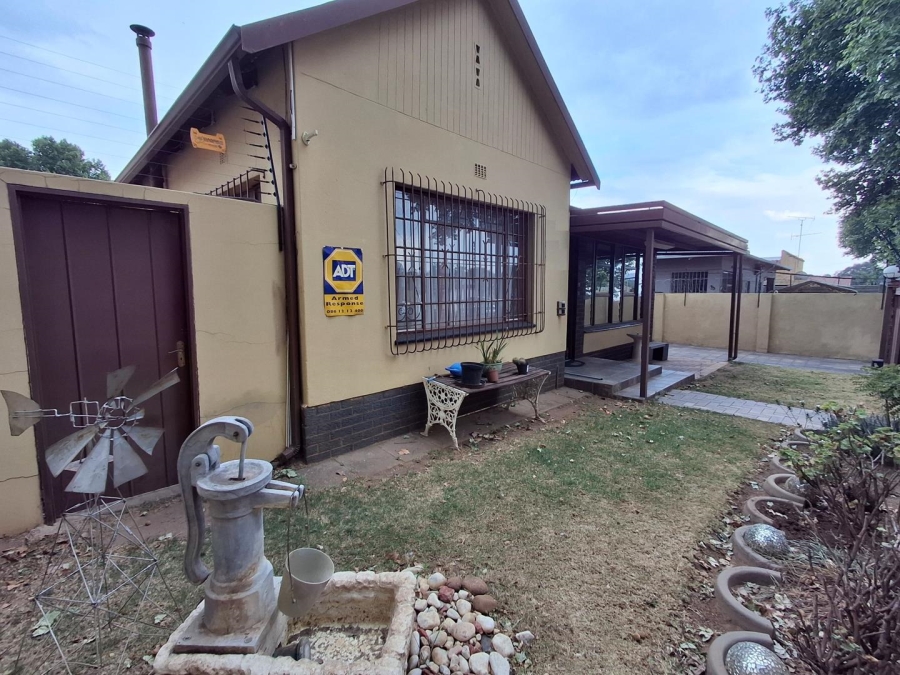 3 Bedroom Property for Sale in Bezuidenhout Valley Gauteng