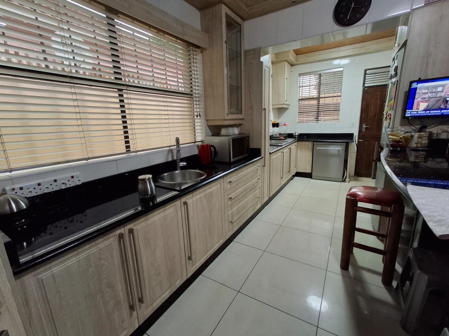 3 Bedroom Property for Sale in Bezuidenhout Valley Gauteng