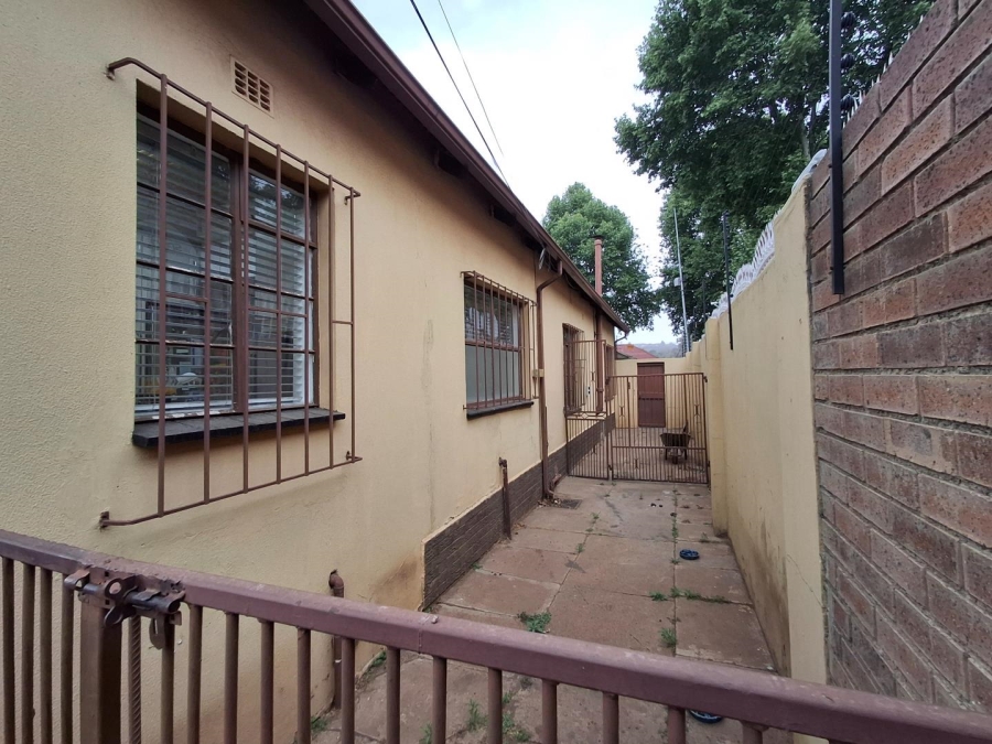 3 Bedroom Property for Sale in Bezuidenhout Valley Gauteng