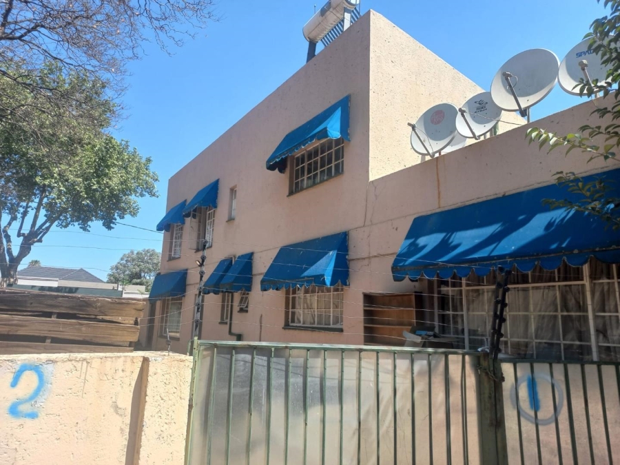 7 Bedroom Property for Sale in Bramley Gauteng