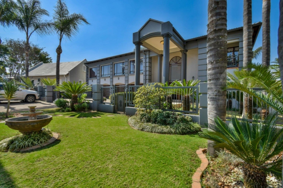 4 Bedroom Property for Sale in Woodhill Estate Gauteng