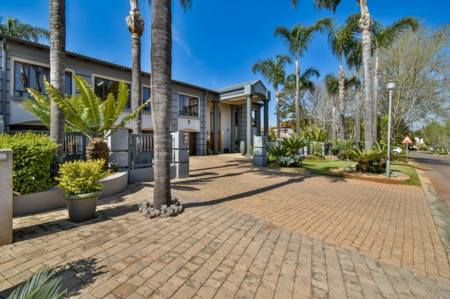 4 Bedroom Property for Sale in Woodhill Estate Gauteng