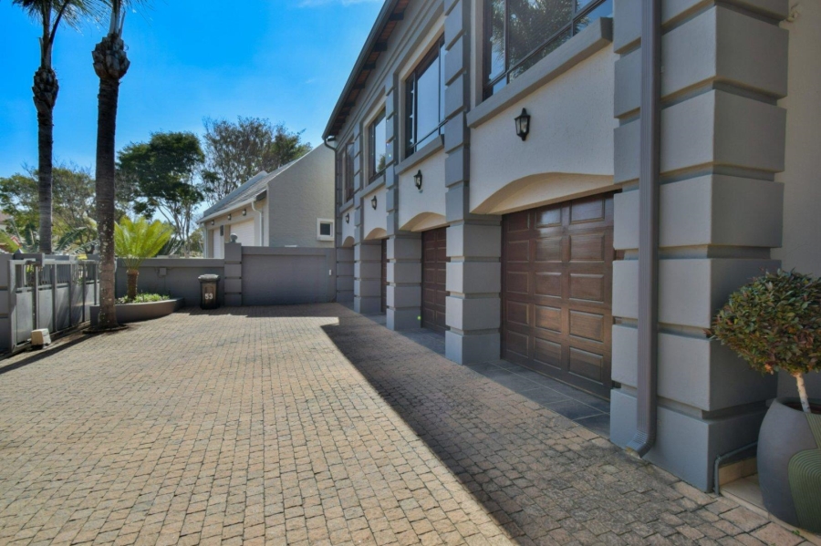 4 Bedroom Property for Sale in Woodhill Estate Gauteng
