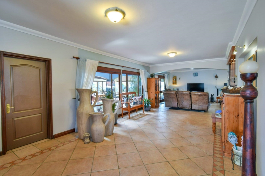 4 Bedroom Property for Sale in Woodhill Estate Gauteng