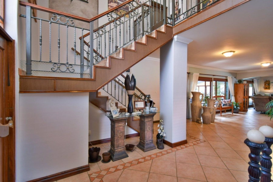 4 Bedroom Property for Sale in Woodhill Estate Gauteng
