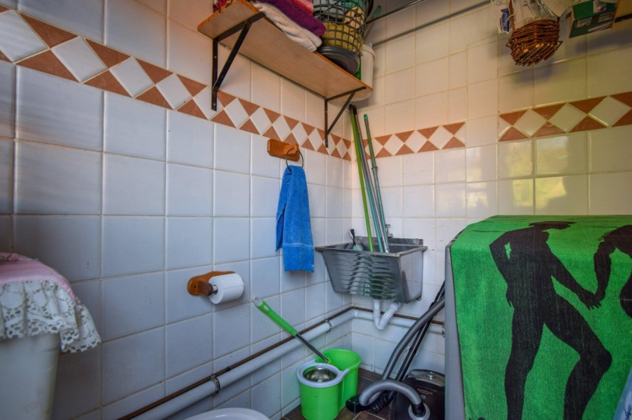 4 Bedroom Property for Sale in Woodhill Estate Gauteng