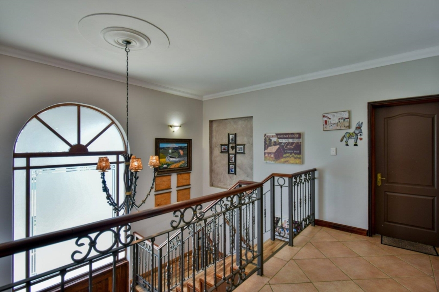 4 Bedroom Property for Sale in Woodhill Estate Gauteng